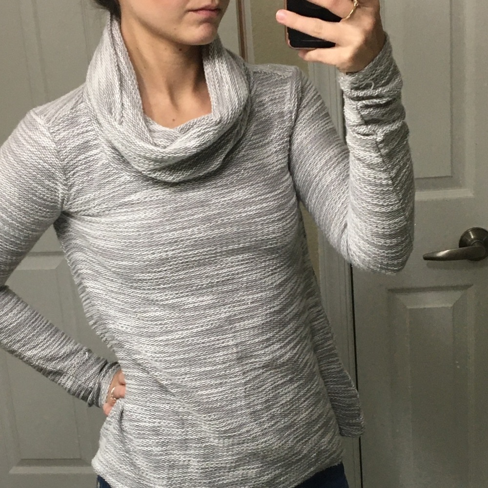 Abercrombie & Fitch Sweater 🍁